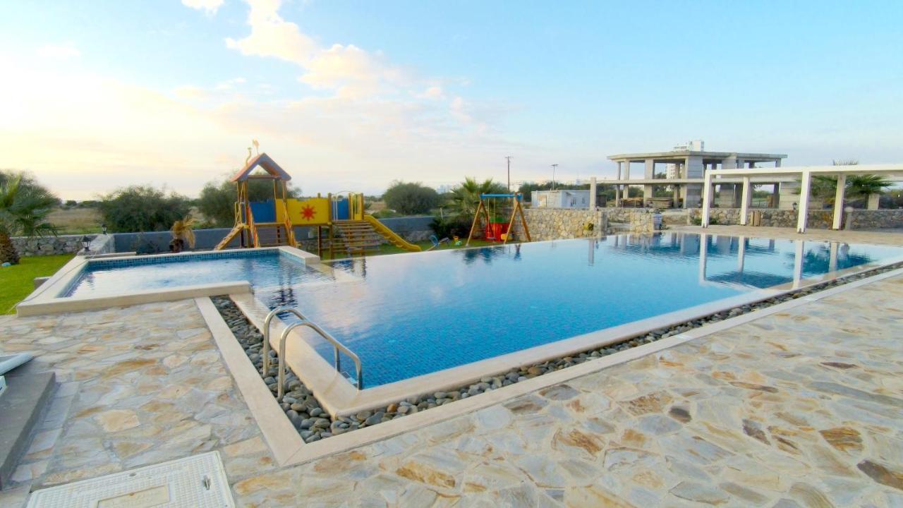 Aphrodite Apartments North Cyprus Ghaziveran 外观 照片